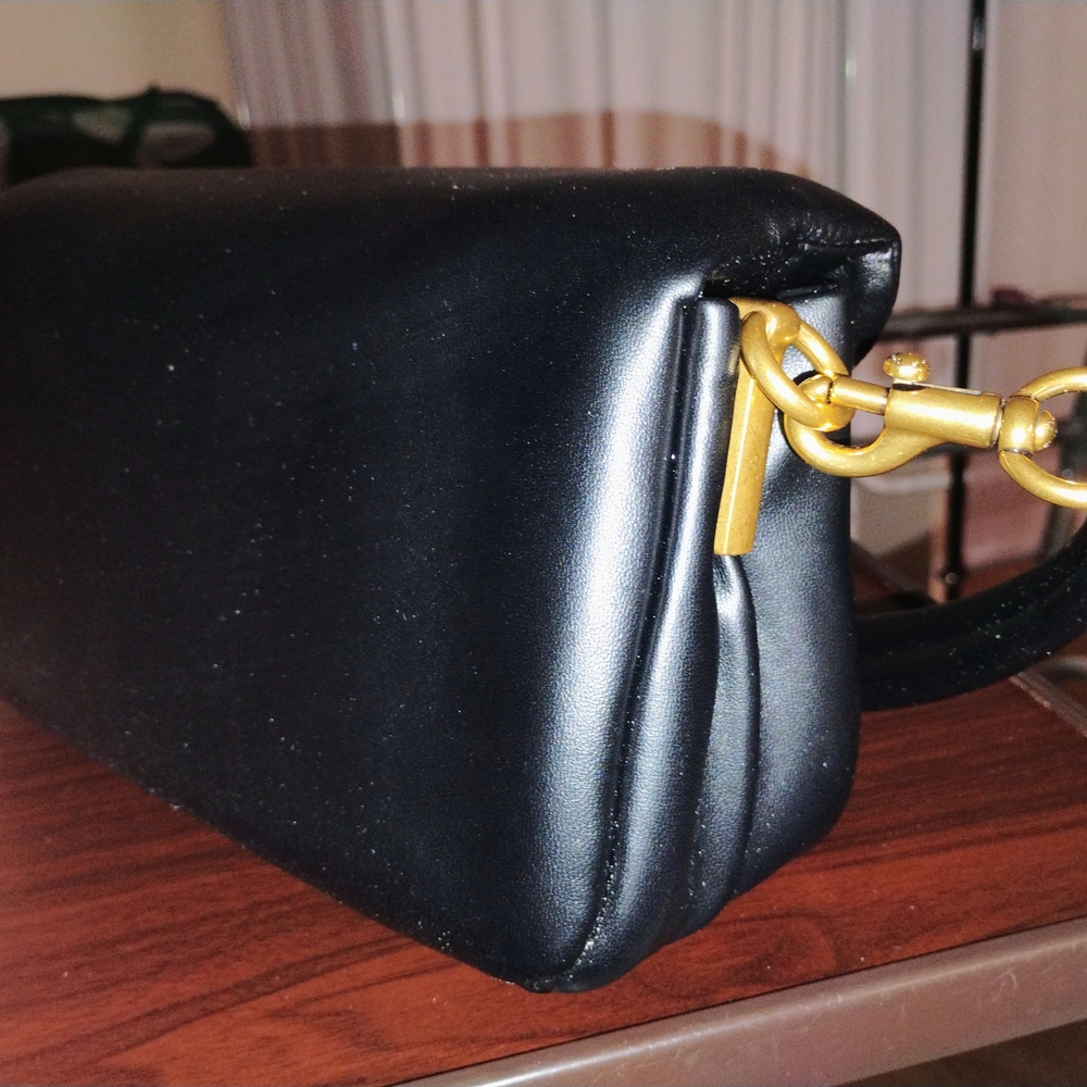NWOT Coach Pillow Tabby 26 - Picture 2 of 10